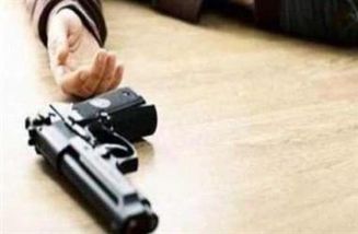 طفل في الثانية يقتل نفسه خطأ بسلاح أحد أقربائه - صحيفة النخبة